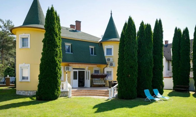 Balatonfoldvar Casa | Big Thuja by Interhome
