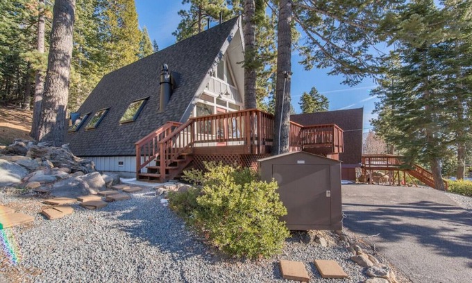 Talmont Casa | Big Views & Tahoe Park Access!