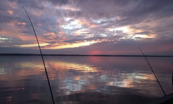 Summerton Casa | Big water lakefront with sunset views, large deck, private dock and boat ramp
