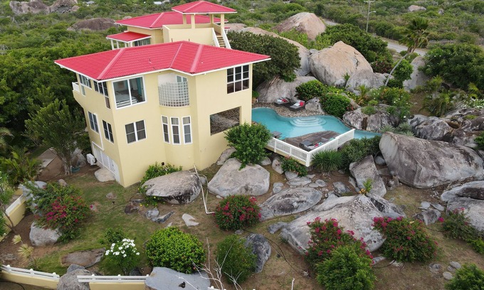 Little Trunk Bay Villa | Bigger Splash Cottage: escapada privada con una gran piscina en Virgen Gorda virgen