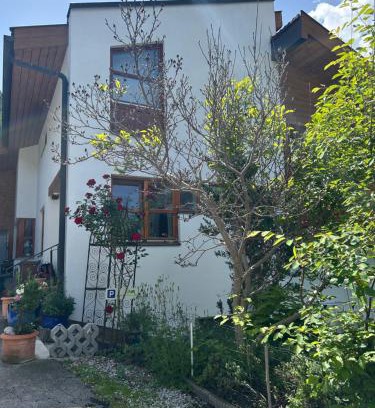 Mieders Casa | Bijou Homestay II - Mansarde Room w Mountain View