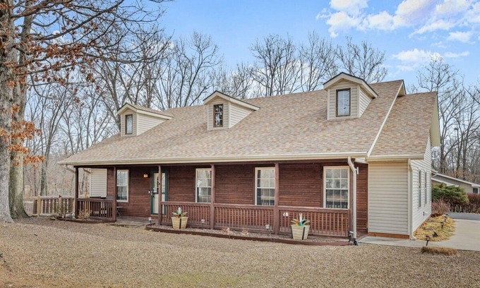 Bella Vista Casa | Arkansas MTB Haven: Luxury Meets Adventure