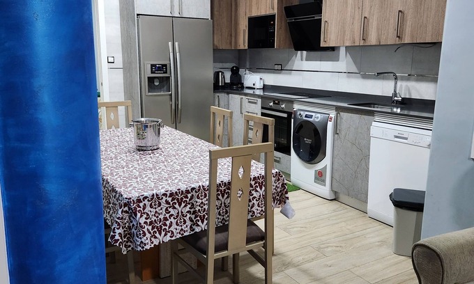 Barakaldo Condominio | Bilbao - Baracaldo - BEC - (Netflix, Spotify)