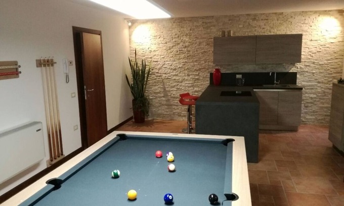 Romano d'Ezzelino Apartamento | Estudio de billar House para 2 personas