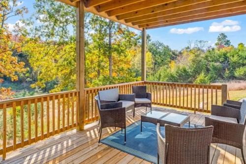 Branson Cabina | Billiards, Arcades, Peaceful Oasis, 400 of Daily Attraction Tickets!