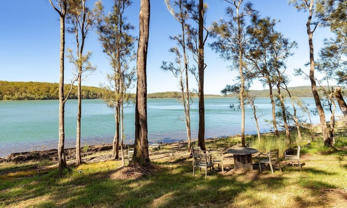 Smiths Lake Casa | Billie's on Smiths- Lakefront holiday home