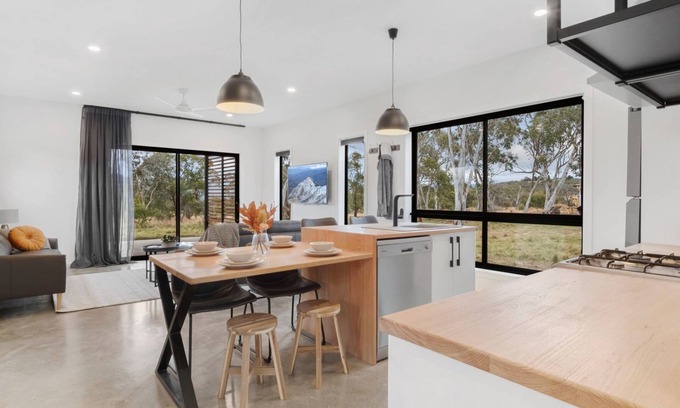 Hill Top Cabina | Billy Button Retreat