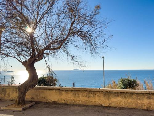 Piombino Apartamento | Bilocale vista Mare-Isola d'Elba al Castello di Piombino