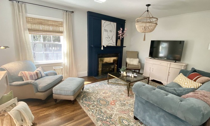 Binghamton Casa | Binghamton’s Best! Families and Friends Retreat
