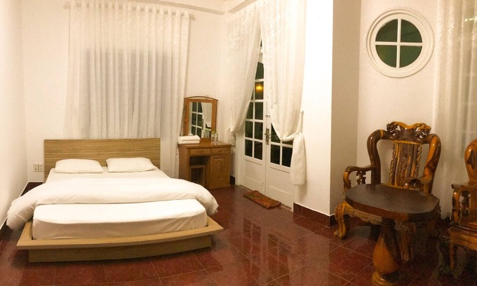 Phuong Hotel | Binh Chau Hotel