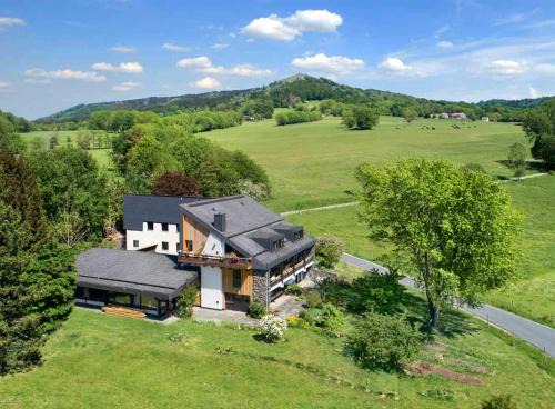 Poppenhausen Casa | Bio-Gästehaus Rhöndistel