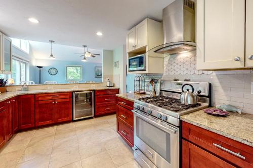Mashpee Casa | Birch Grove