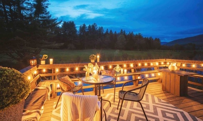 Weston Cabaña | Birch Hollow Cottage: a riverside Vermont retreat