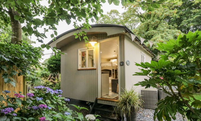 Haverthwaite Cabaña | BIRCH, pet friendly, character holiday cottage in Newby Bridge