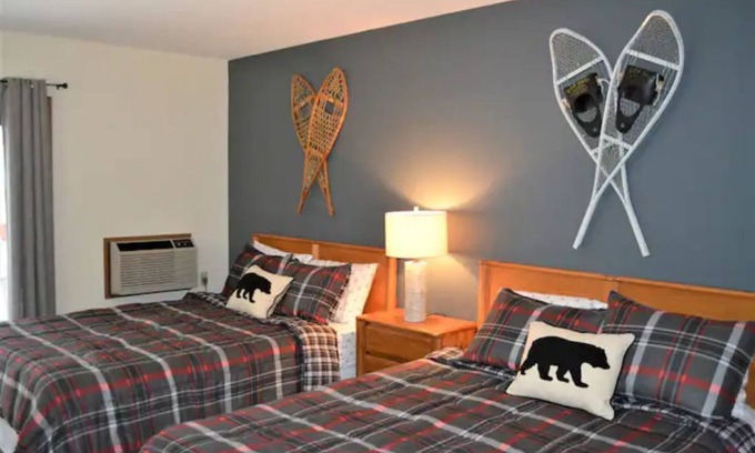 Hayward Complejo | Birch Point Resort Condo #16 - Nelson Lake, Hayward