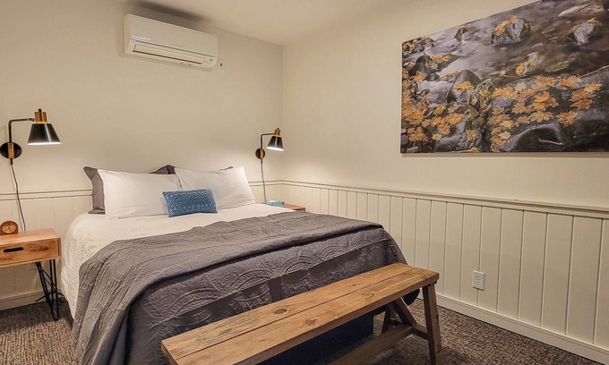 Mazama Casa | Birch Room 10 - loft room at The Inn At Mazama