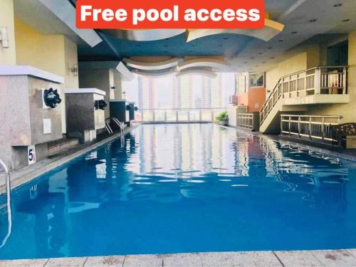 Bacoor City Apartamento | Birch Tower A8 Front of Robinson Mla BayFree Pool