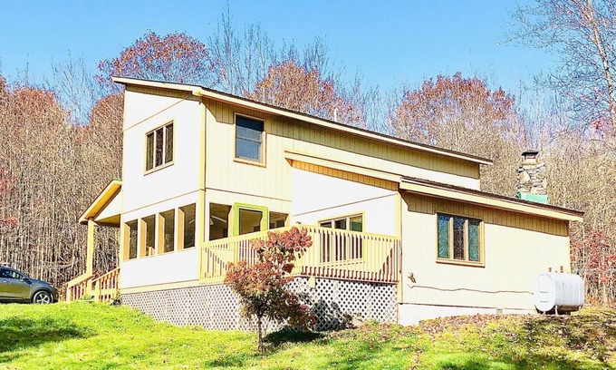 Fleischmanns Casa | Escapada a la cabaña de montaña Catskills aislada