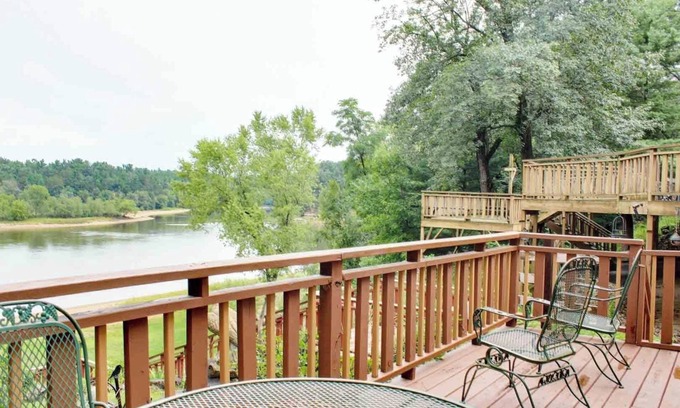 Lake Delton Cabaña | Bird House Cottage en el río Wisconsin
