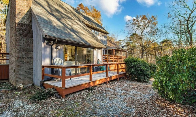 Landrum Casa | Bird Mountain Hideaway