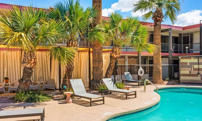 South Scottsdale Casa | Bird of Paradise Hotel Suite