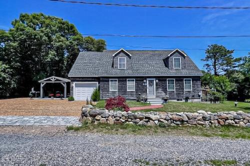 Oak Bluffs Casa | Bird Street Breeze