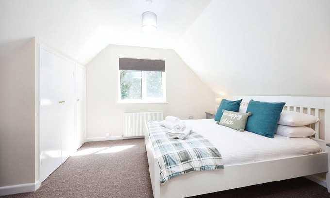 Bembridge Cabaña | Birdham Four - sleeps 4 guests in 2 bedrooms