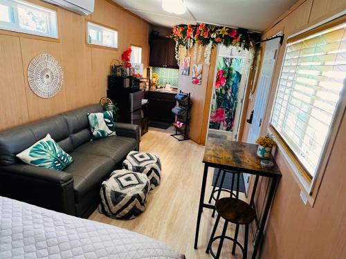 Granite Hills Apartamento | Birdie's Bungalow- Stunning views in cozy tropical hideaway!