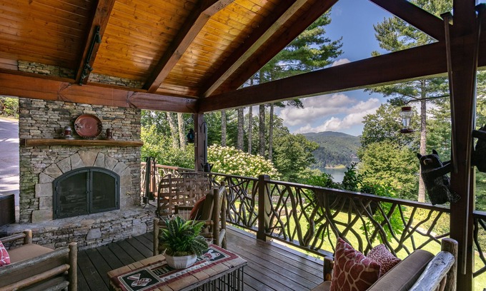 Glenville Casa | Birds eye view of Lake Glenville and beyond