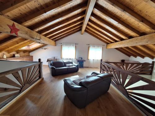 Chandolin-près-Savièse Apartamento | Birdy's House, duplex pour 9 pers à Savièse
