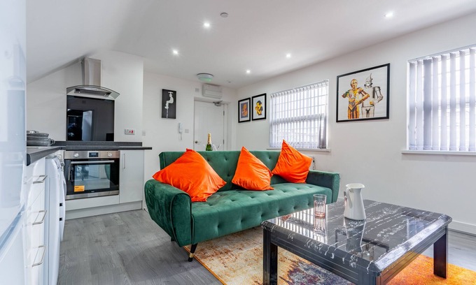 Birmingham Apartamento | Birmingham Apt-sleeps 4-walk to City Centre-pets