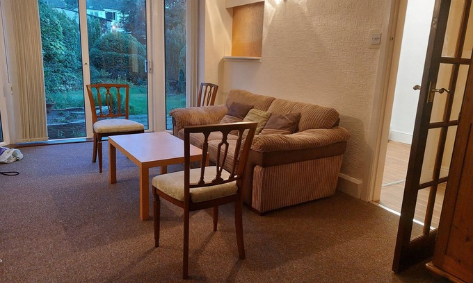 Seisdon Casa | Birmingham Blissful Retreat With 3 Bedrooms