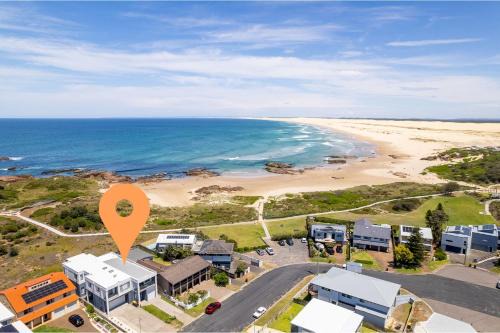 Anna Bay Casa | Birubi First Wave, 45a Ocean Ave - pet friendly, waterfront, waterviews, air con, Wi-Fi