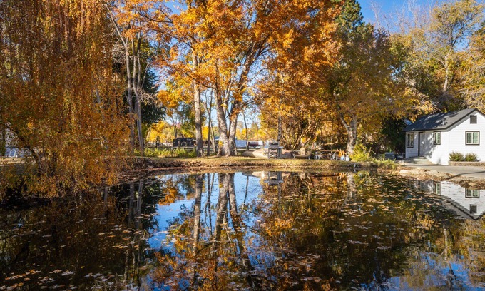 Bishop Casa | Bishop Creekside Rental