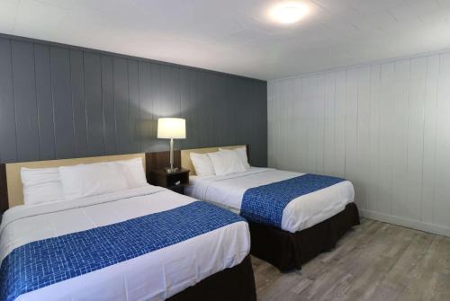 Gatlinburg Hotel | Bishop Inn Downtown Gatlinburg