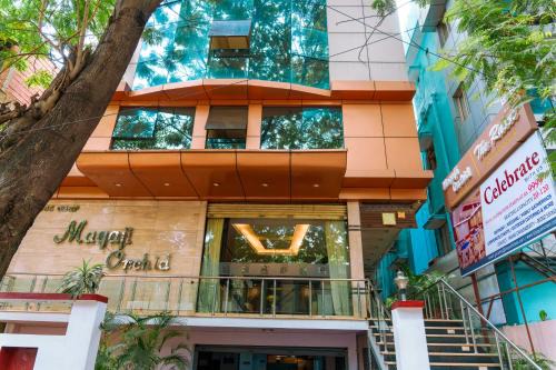 Malleshwaram Hotel | Bisque Magaji Orchid - Near Majestic City Railway Station