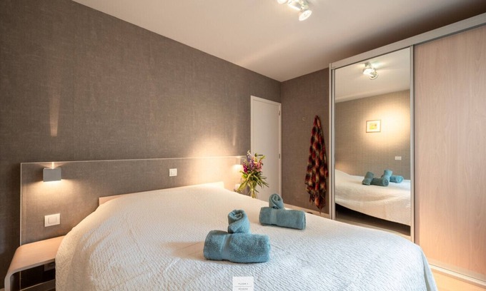 Heist Apartamento | Bistro Floor, perfect location to discover the coastline
