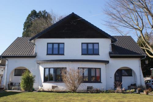 Herstal Apartamento | Bizette67