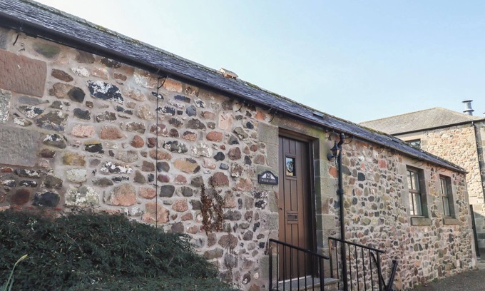 Akeld Casa | BIZZIE LIZZIE, pet friendly in Wooler