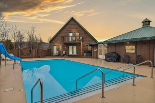 Wears Valley Casa | Black Bear Splash By Avada Properties