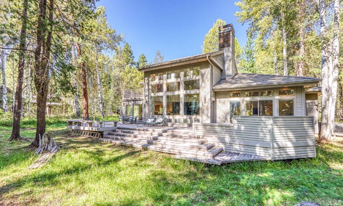 Black Butte Ranch Casa | Black Butte Contemporary