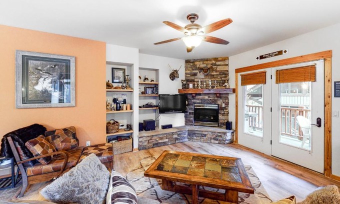 Whitefish Apartamento | Black Diamond #1B