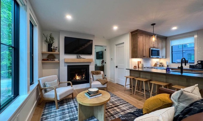 Cranmore Birches Casa | Black Diamond @ Cranmore Mt. | Brand new | Hot Tub