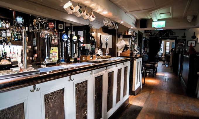Bolton Hotel | Black Dog Inn