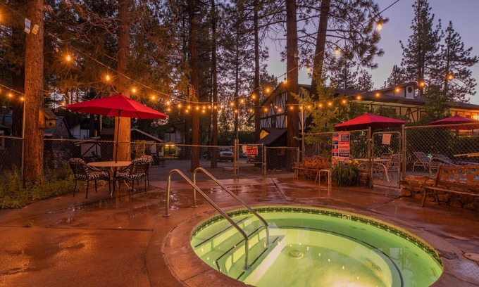 Big Bear Lake Hotel | Black Forest Lodge And Cabins