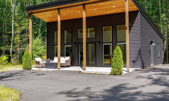 Surry Casa | Black Haven Tiny Home