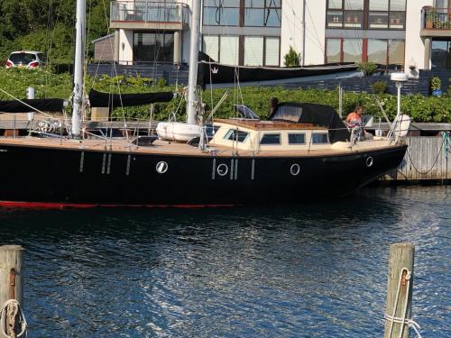 Faroe Islands Alquiler De Eote | Black-Lady