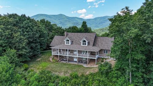Black Mountain Casa | Black Mountain Overlook