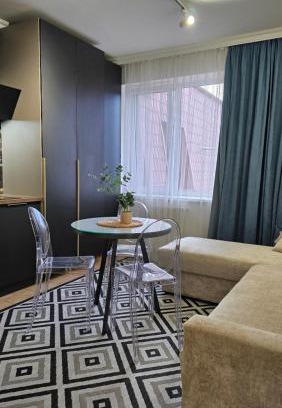 Mukachevo Apartamento | Black Room Apartment