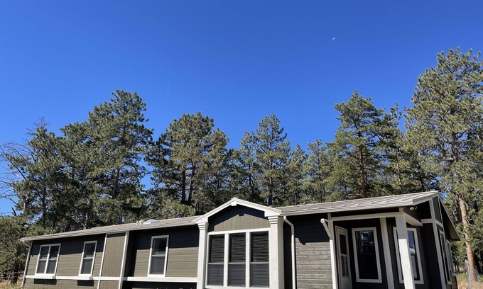 Lake George Casa | Black Tree Resort Ranch House